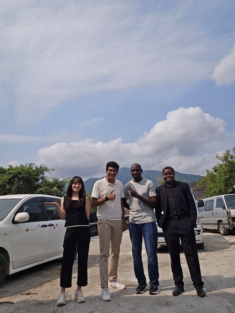 Innocent Mutanga (right-most) with Kebba Jallow (second from right), Naman Tekriwal (second from left), and Vivian Seo (right-most)